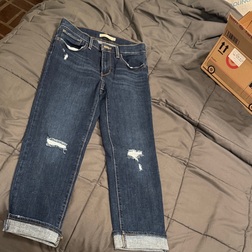 Levi’s 724 high rise crop